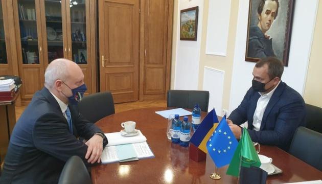 Посол ЕС напомнил в Раде об условиях предоставления Киеву €1,2 миллиарда
