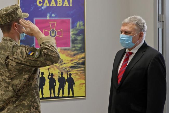 Украинские воинские звания переведены на стандарты НАТО