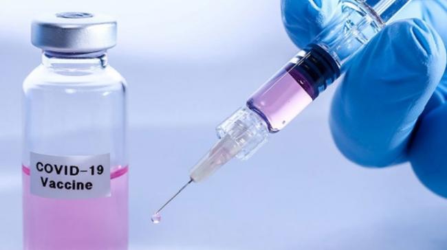 Украина ведет переговоры о поставках вакцин от COVID из США